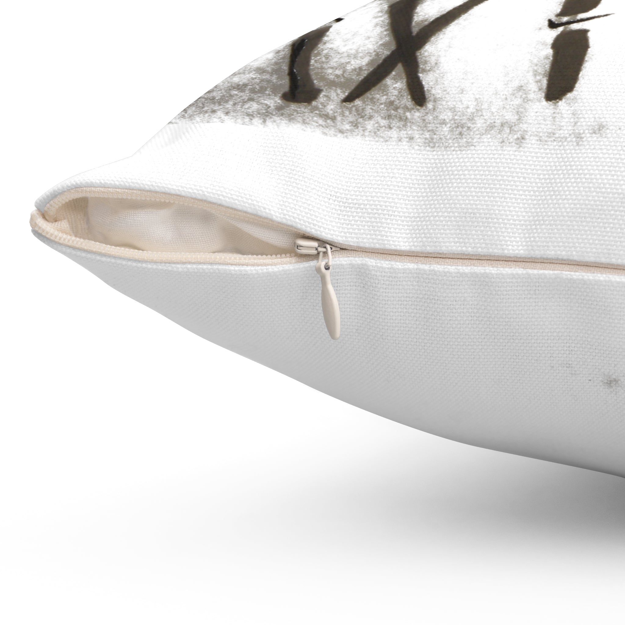 Kussen van gesponnen polyester met bamboe-inktmotief 