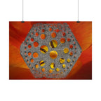 Abstracte poster met zeshoekig gatenpatroon | Oranje bloemenachtergrond 