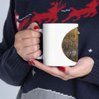 Abstracte keramische mok met gouden penseelstreken — Moderne artistieke beker