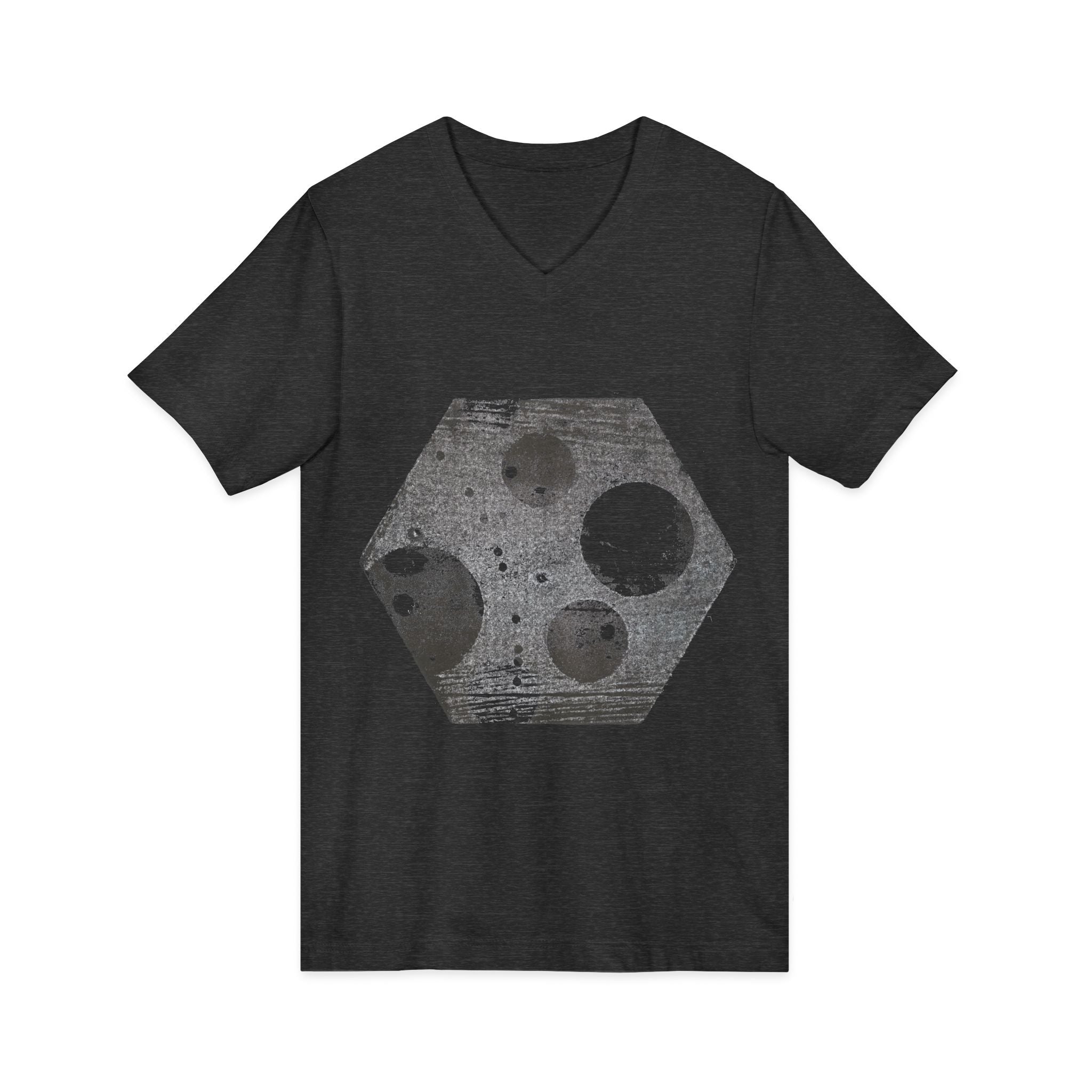 Hex Moon Graphic Tee Design Hex15 — Een vintage T-shirt met V-hals en ruimtekaasmotief, geïnspireerd op astronomie.