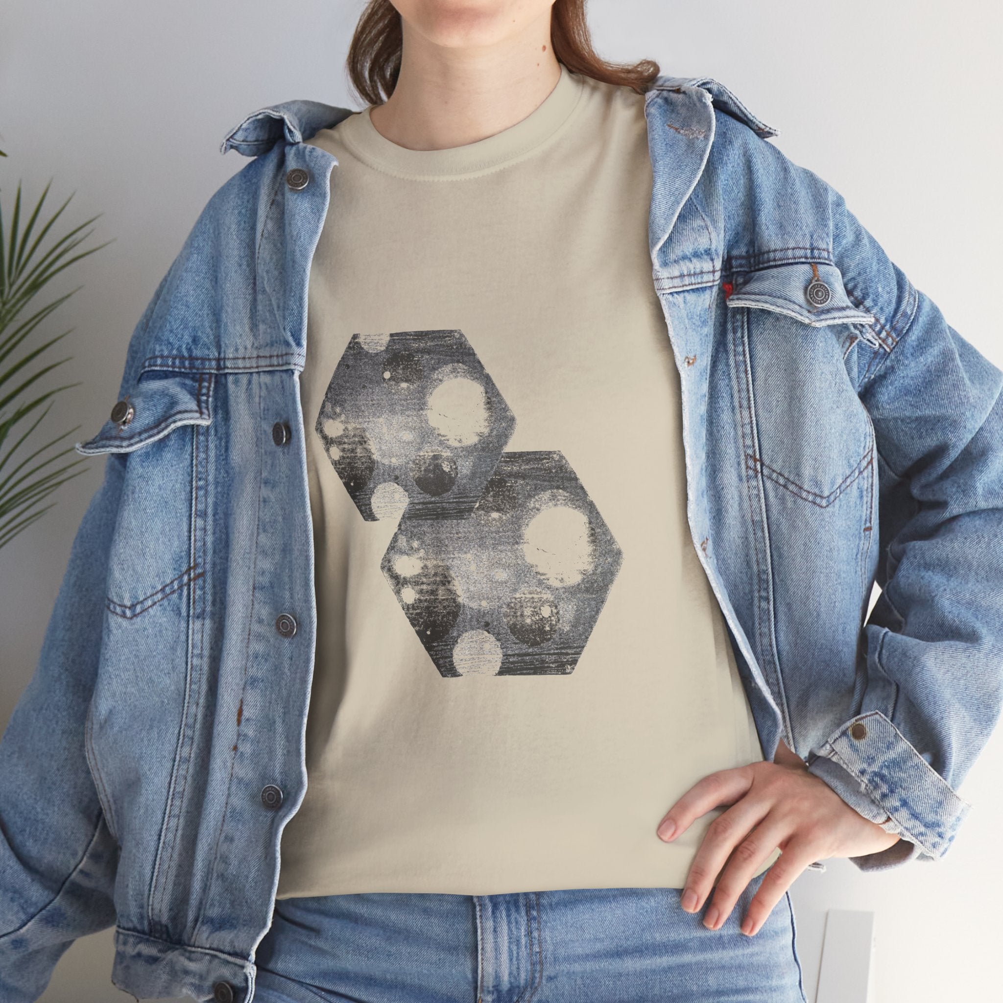Amy To Custom Abstract Hexagon Circle Tee