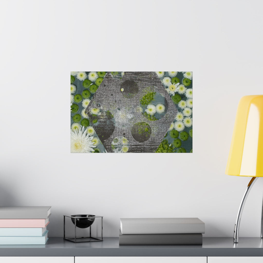 Daisy & Moss Floral Poster — Matte Horizontal Wall Art
