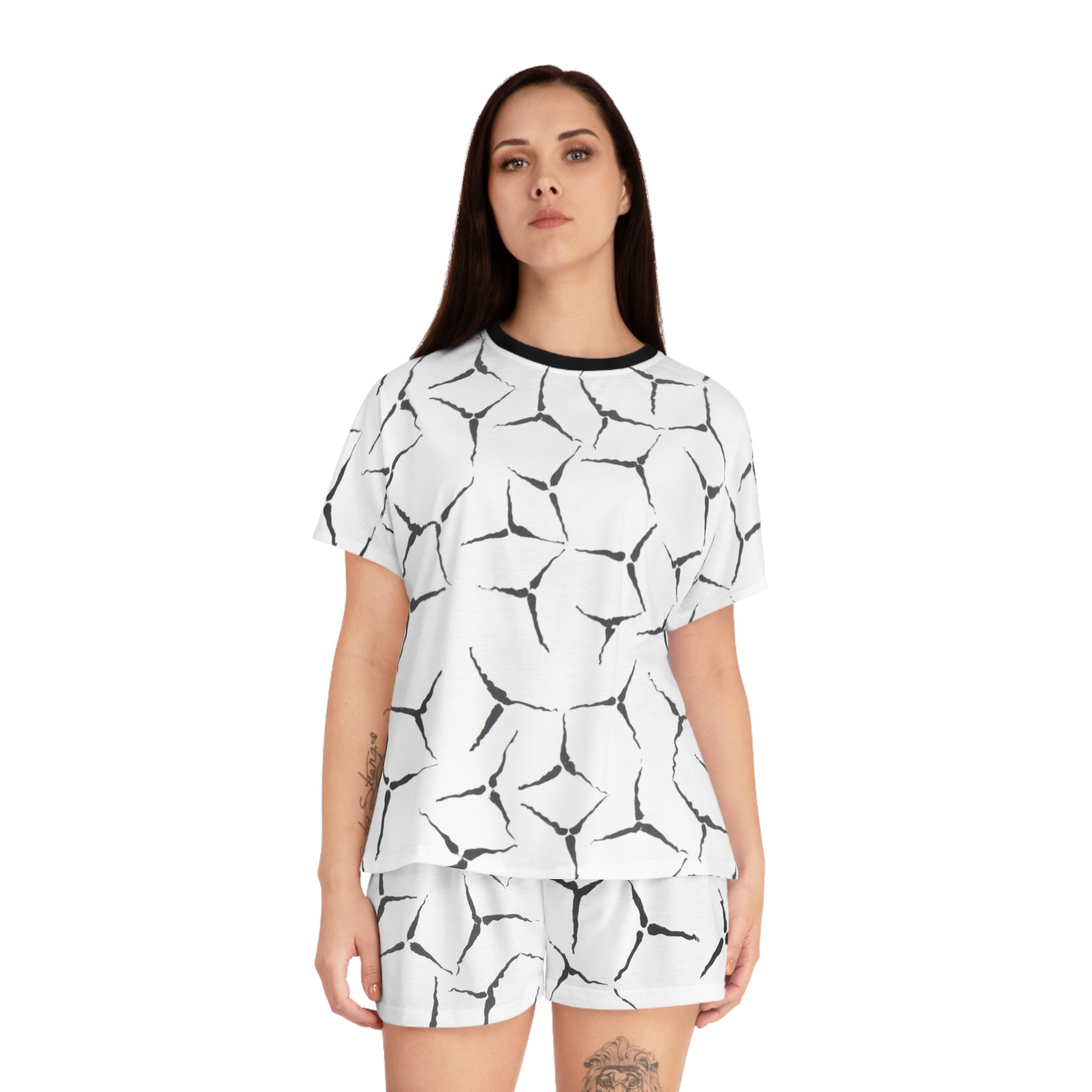 Women's Short Pajama Set — Minimal Black Crackle All-Over Print Sleepwear