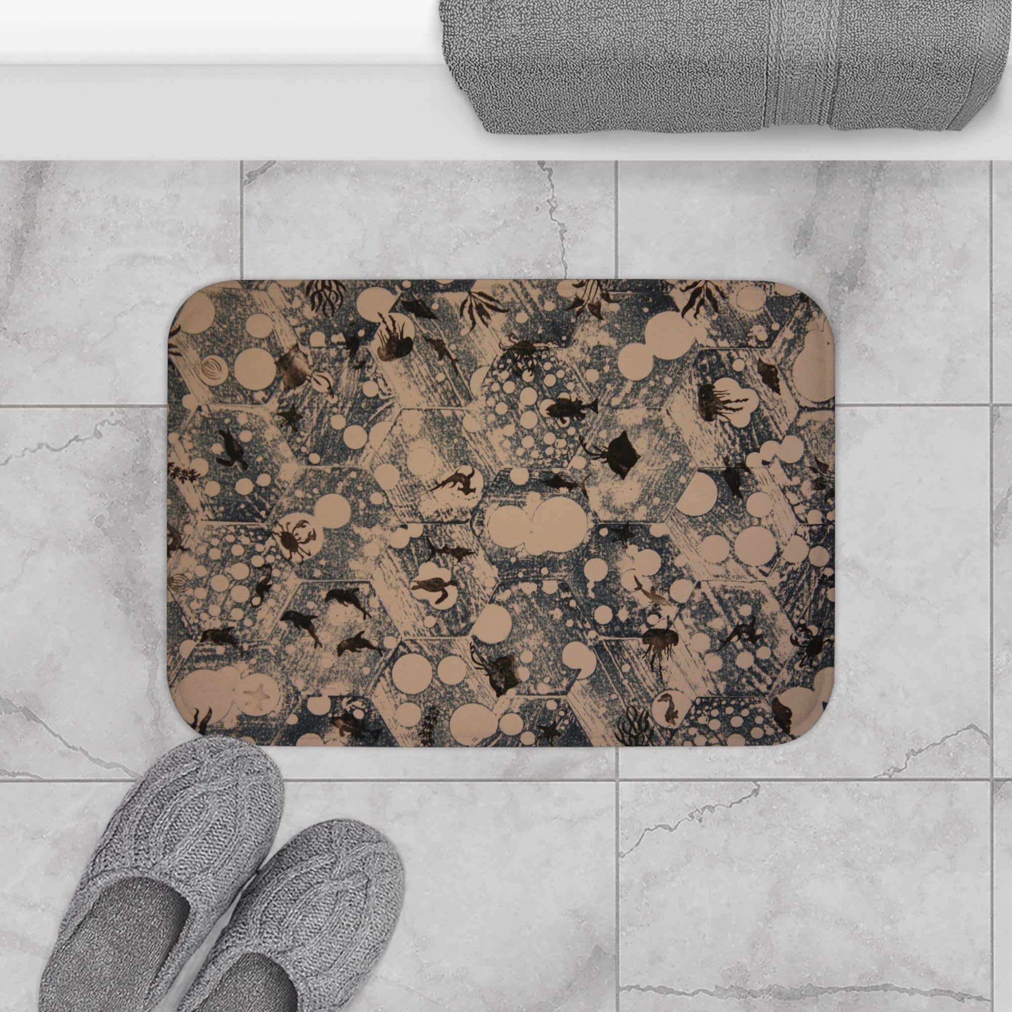 Ocean Bubble Bath Mat — Coastal Blue Sea Life Non‑Slip Bathroom Rug