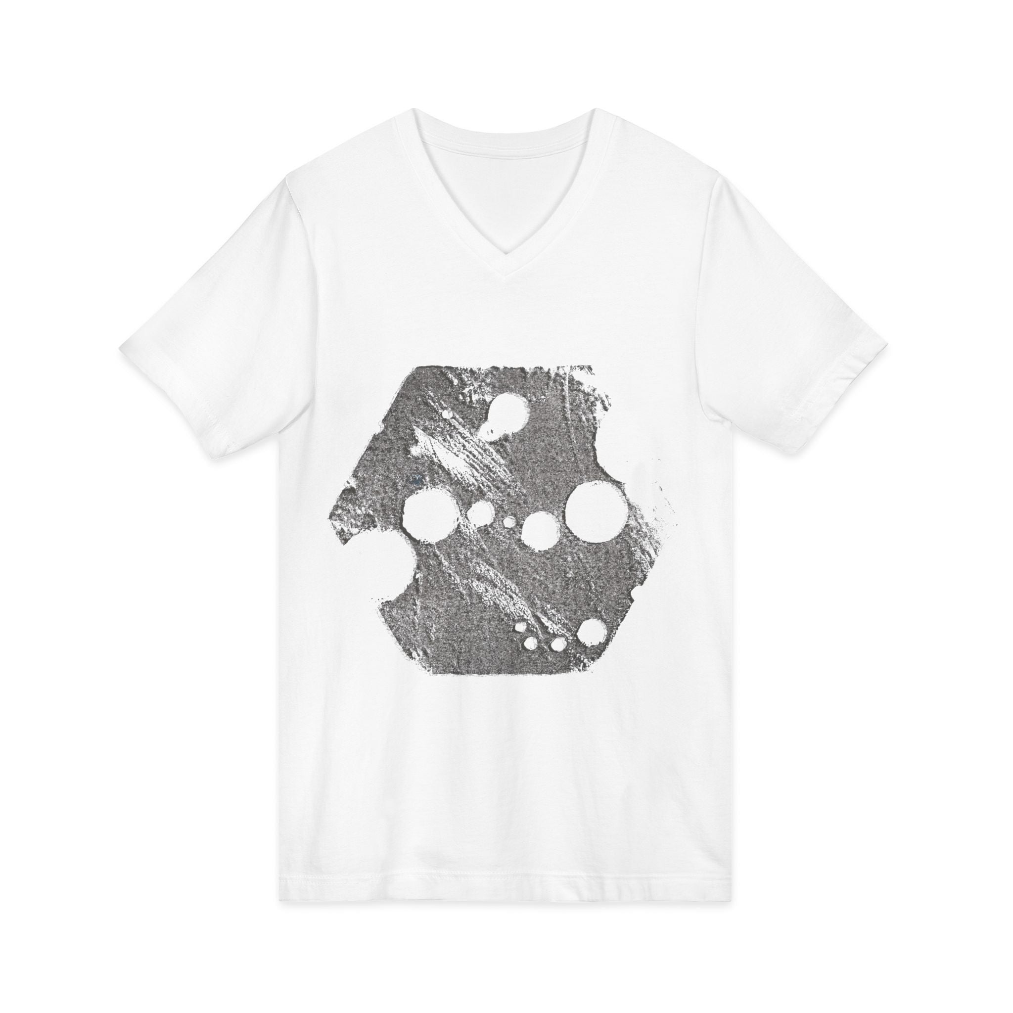 Hex Moon Graphic Tee Design Hex10 — Een vintage T-shirt met V-hals en een verweerde Space Cheese-look, geïnspireerd op astronomie.