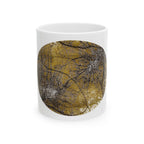 Abstracte keramische mok met gouden penseelstreken — Moderne artistieke beker